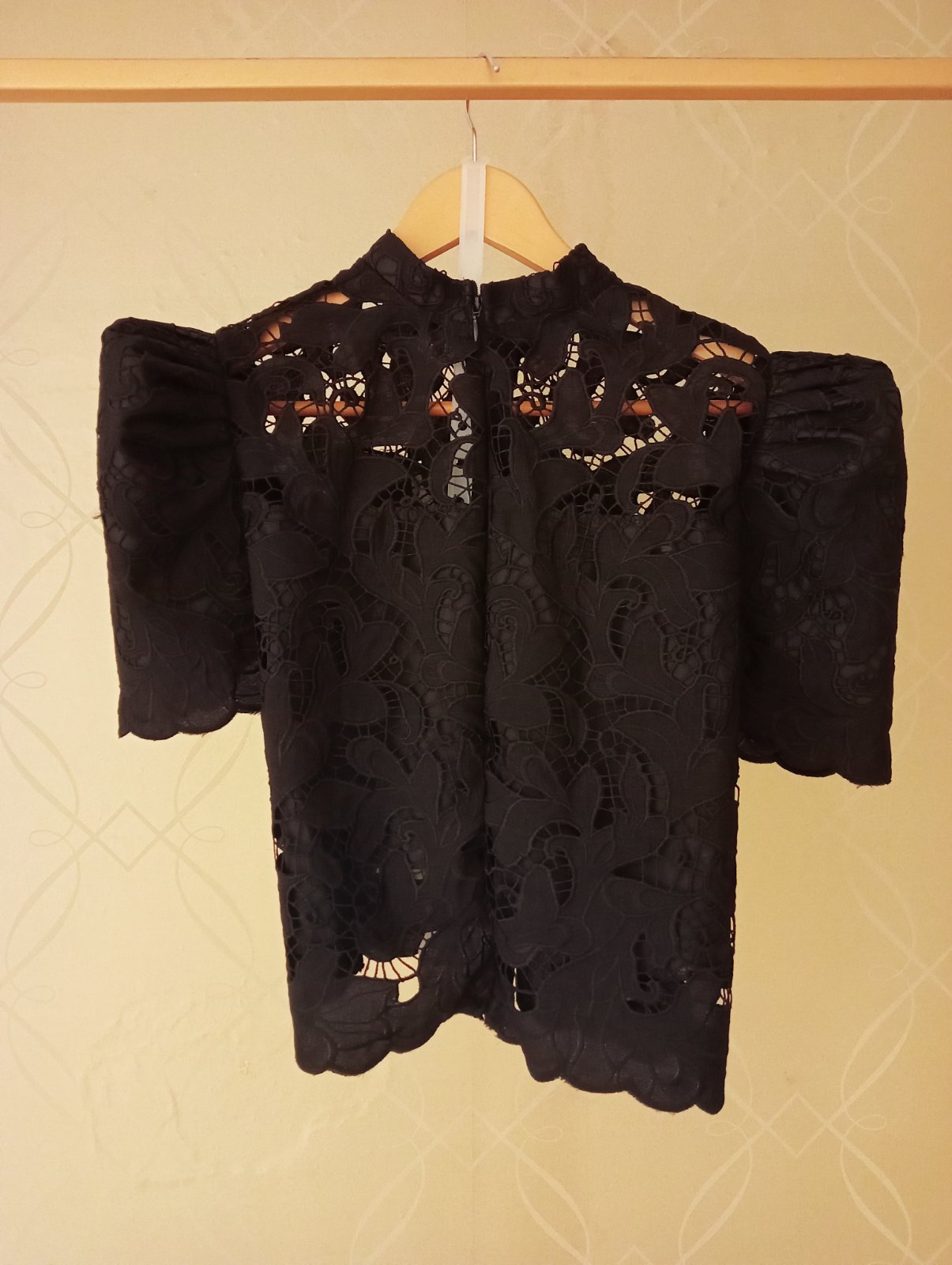 Details Stand Collar Terno