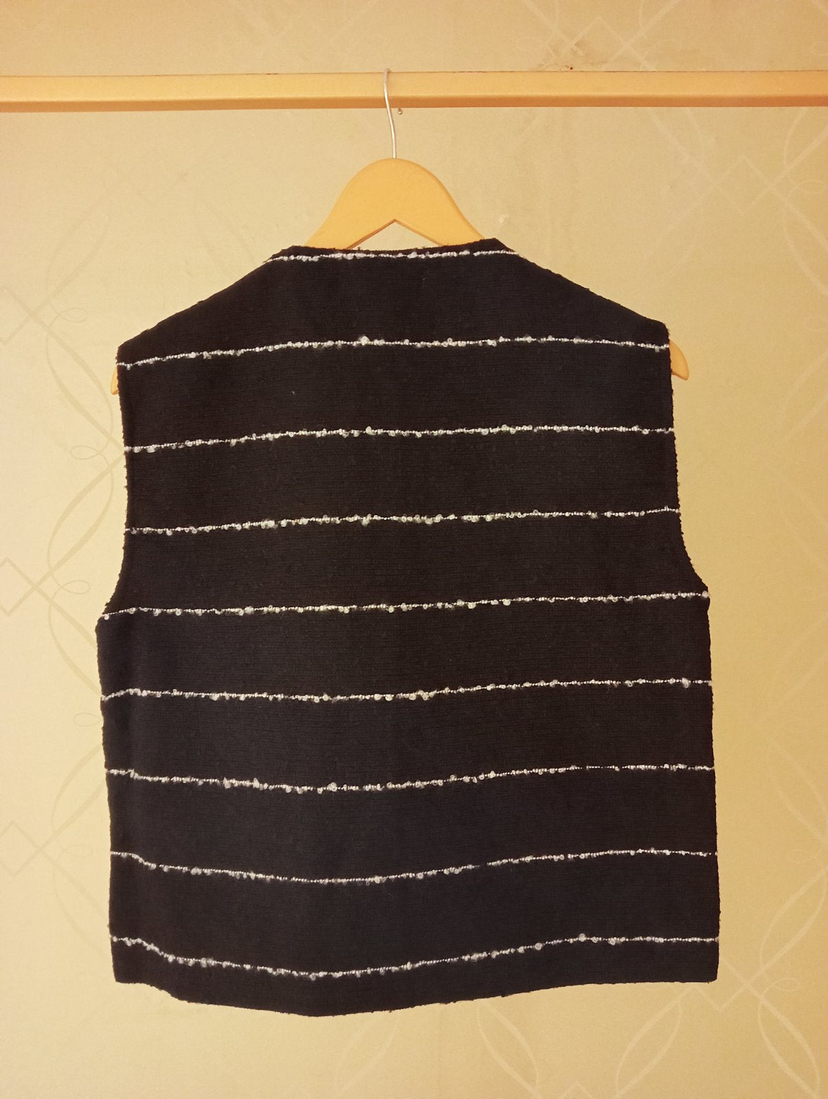 Details Striped Vest Black FS