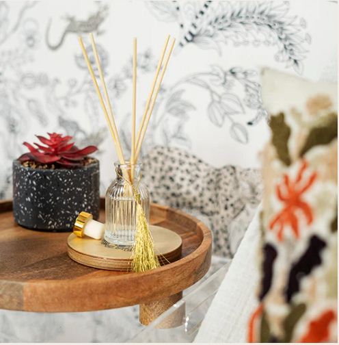 LOVELY FRAGRANCES Reed Diffuser 30ml (English Lavender and Lilies)