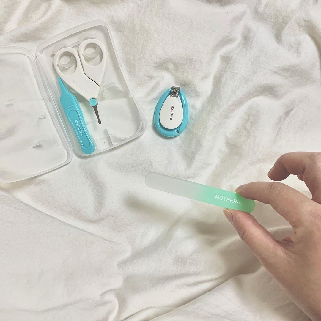MOTHER-K TWEEZER AND NAIL CARE SET FOR NEWBORN
