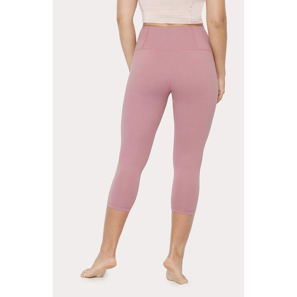 Atsui Women's Fitness Chikara Capri in Faded Rose