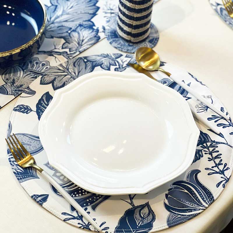 Grandia Round Reversible Cloth Placemats (Set of 6)