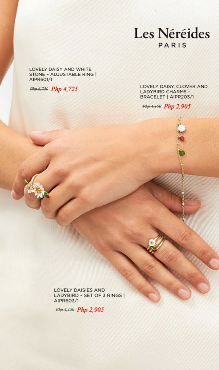 Les Néréides Paris Lovely Daisy on stone adjustable rings