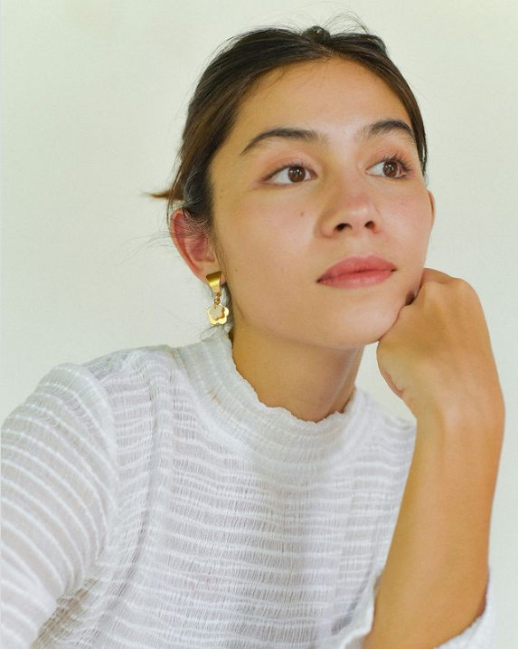 Lily Goldie Earrings in Ivory