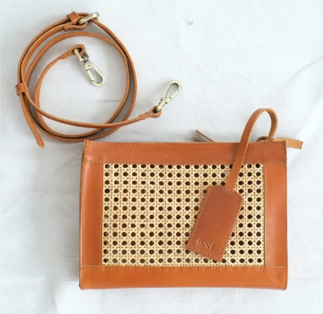 Inne Studio Sia Clutch Sling