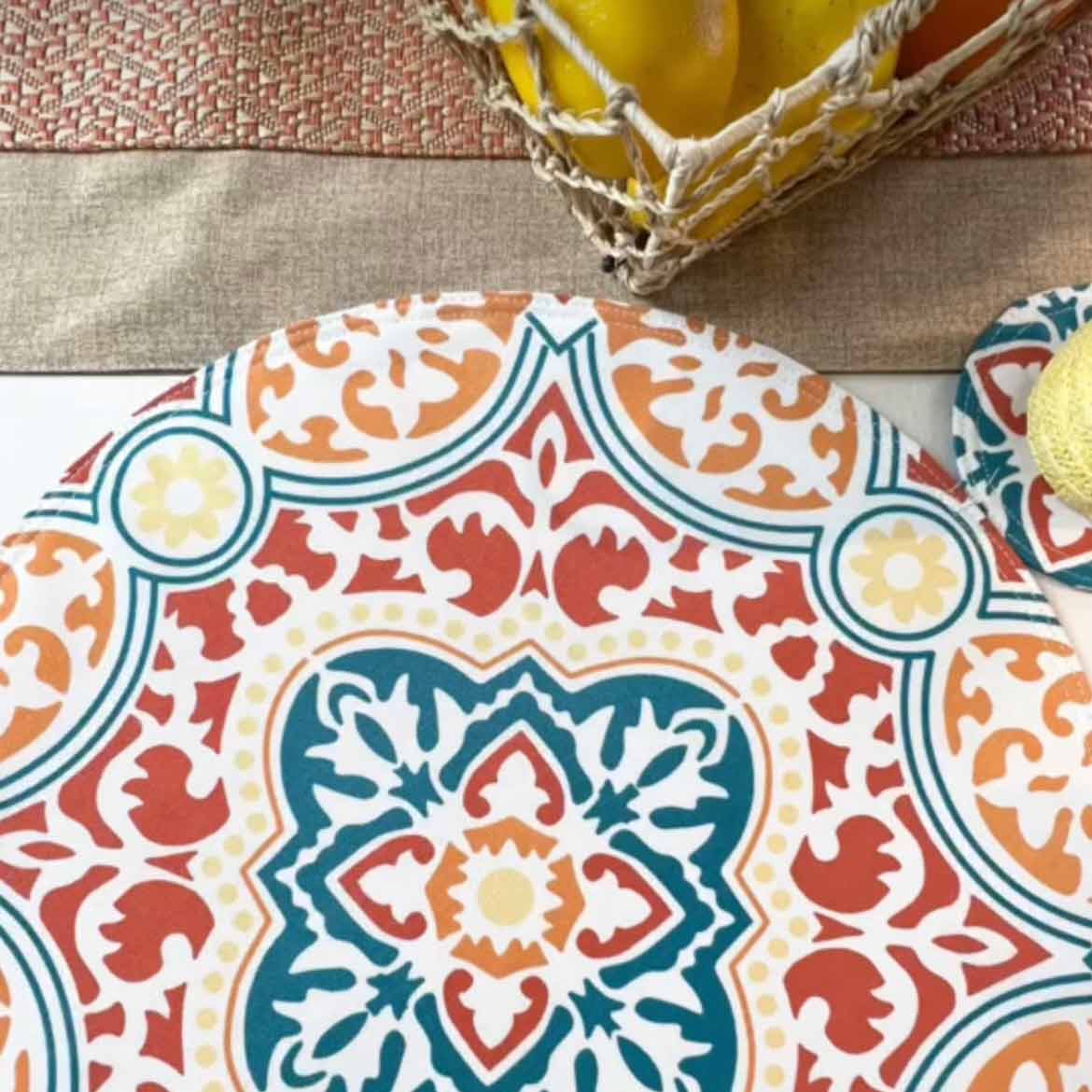 Zuri Round Cloth Placemats (Set of 6)