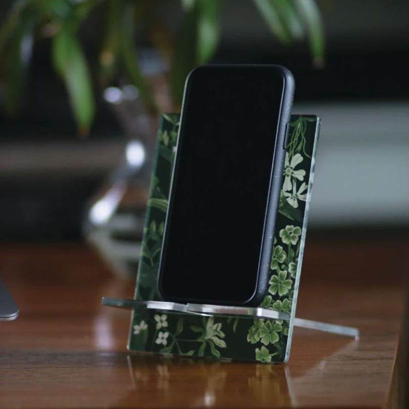 Millie Monday Gadget Stand