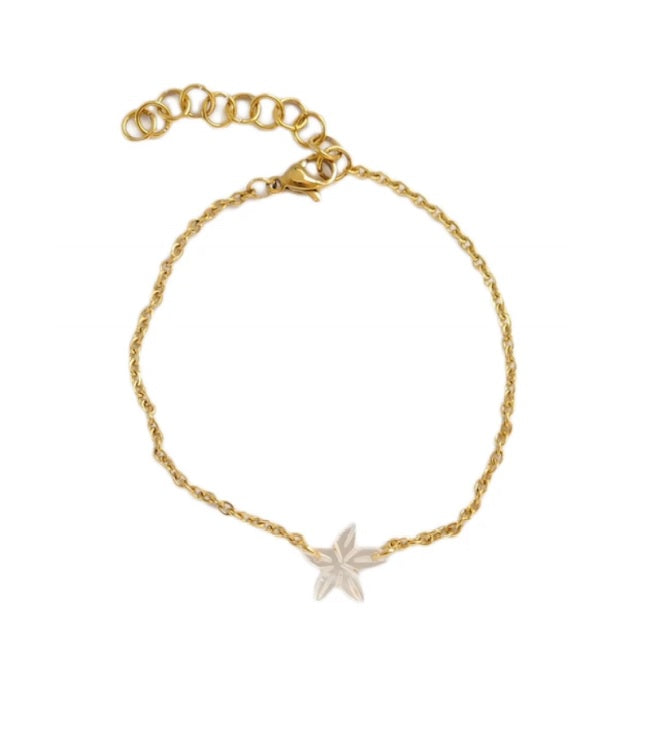 Lily Una Santan Bracelet in Ivory